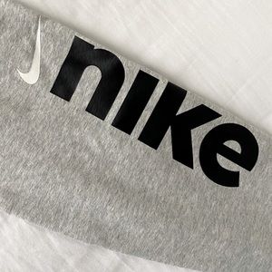 grey Nike leggings women’s